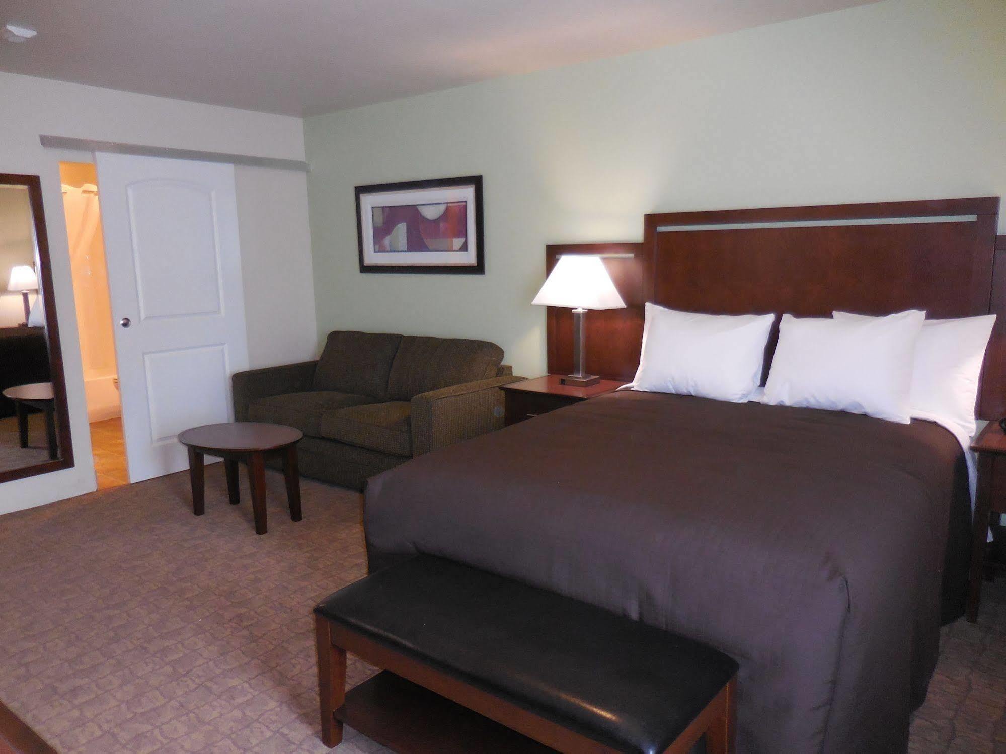 Ledgestone Hotel Vernal Bagian luar foto