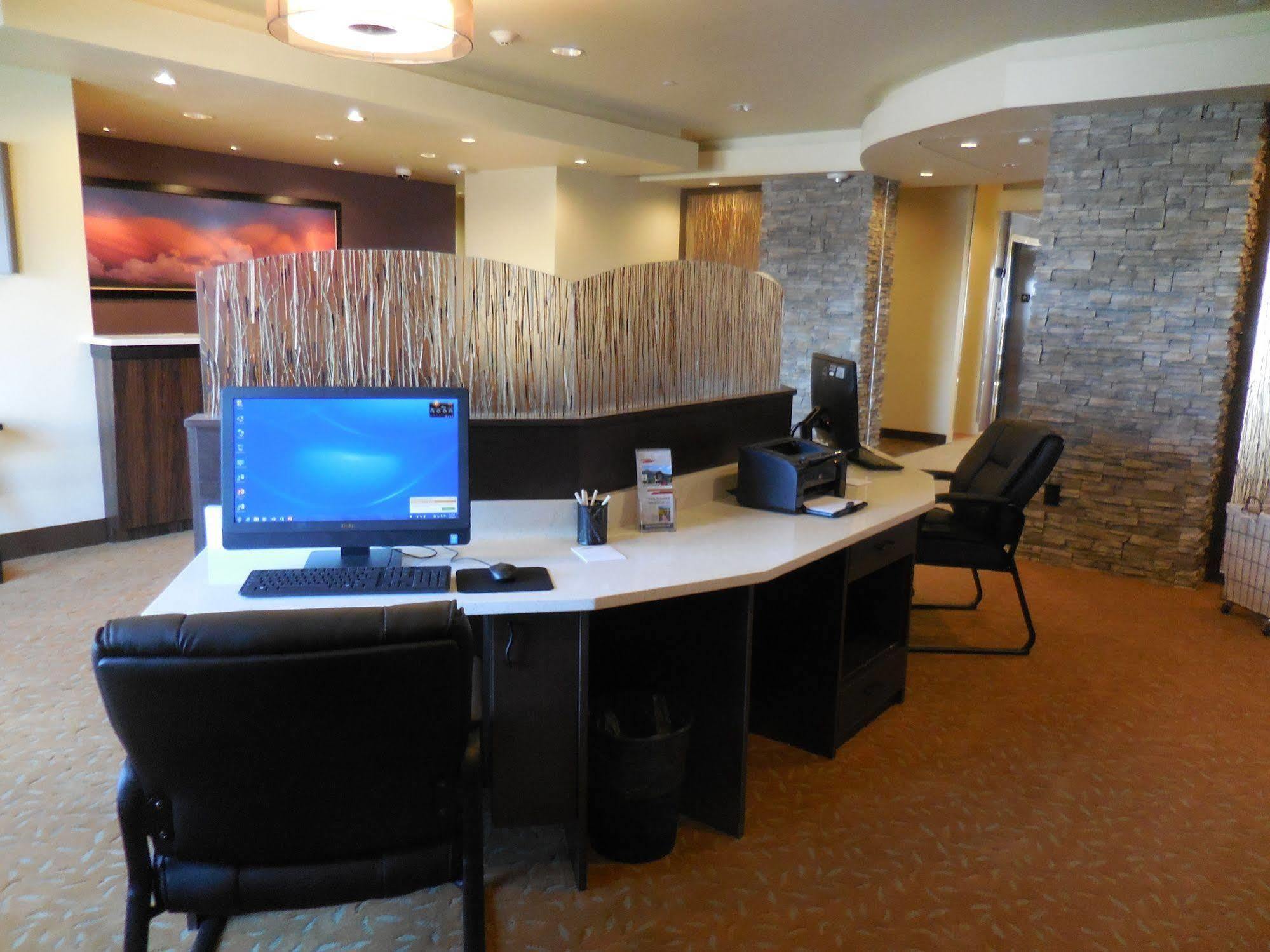 Ledgestone Hotel Vernal Bagian luar foto